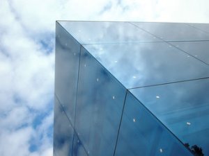 7120-stock-photo-cielo-azul-edificio-arquitectura-vidrio-espejo